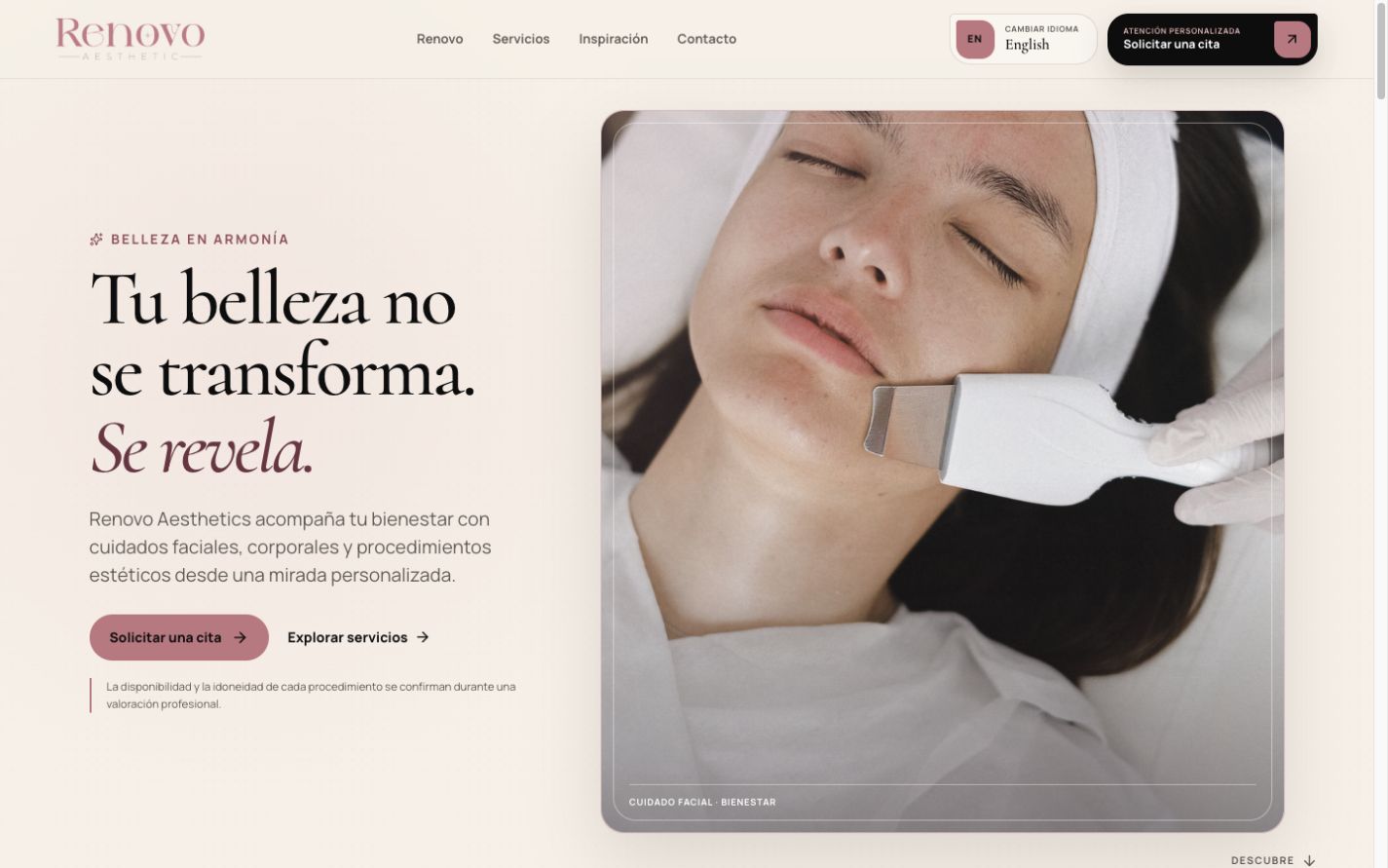 Versión web del sitio real de Renovo Aesthetics dedicado a cuidados faciales y corporales